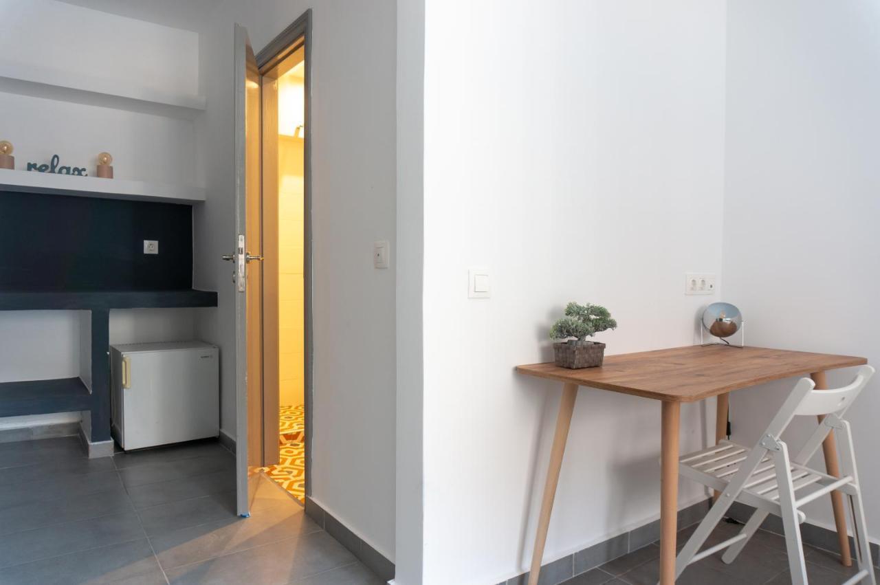 Dioskouros Hostel Athens Ngoại thất bức ảnh