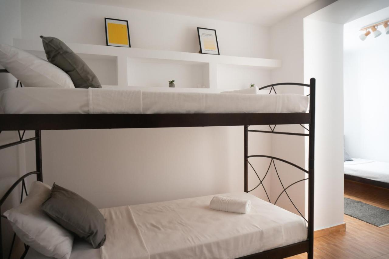 Dioskouros Hostel Athens Ngoại thất bức ảnh