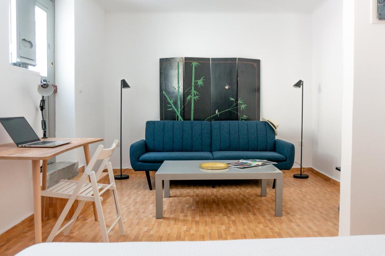 Dioskouros Hostel Athens Ngoại thất bức ảnh