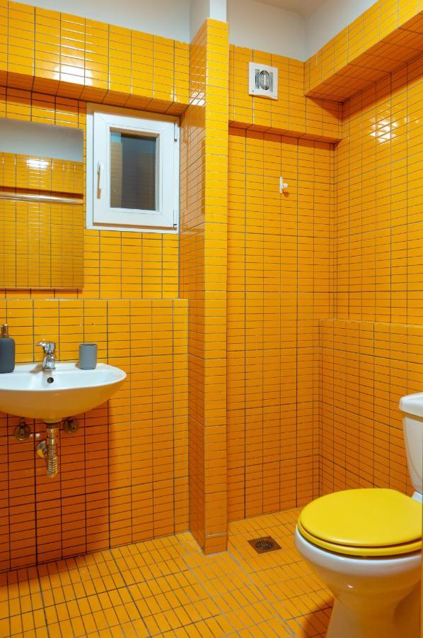 Dioskouros Hostel Athens Ngoại thất bức ảnh