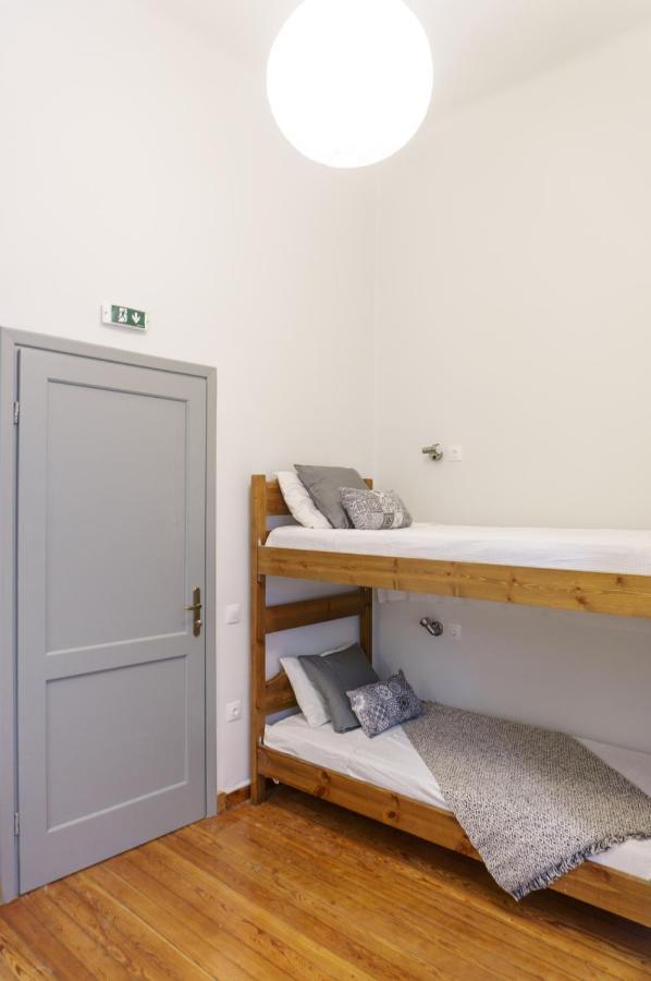Dioskouros Hostel Athens Ngoại thất bức ảnh