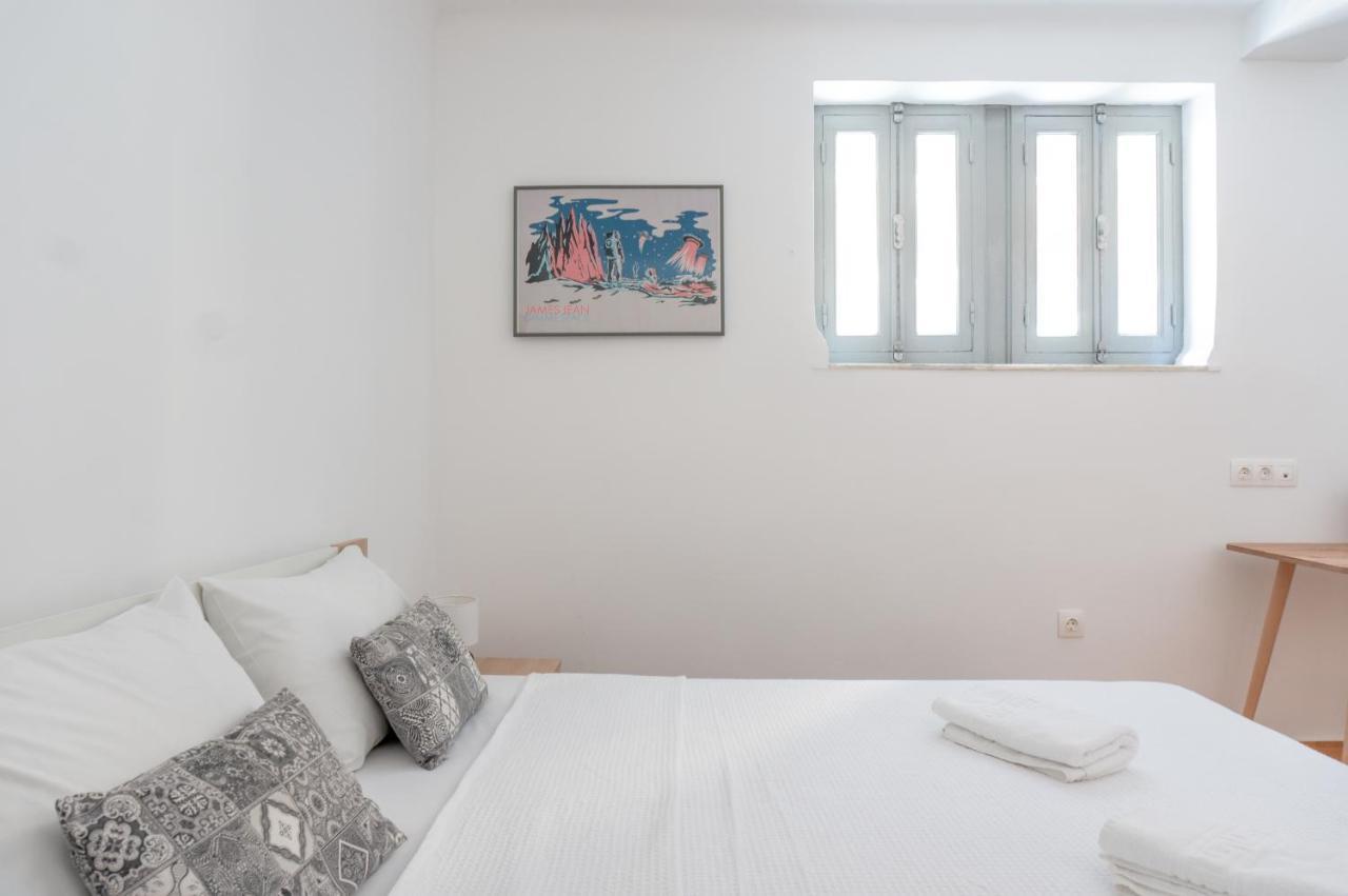 Dioskouros Hostel Athens Ngoại thất bức ảnh