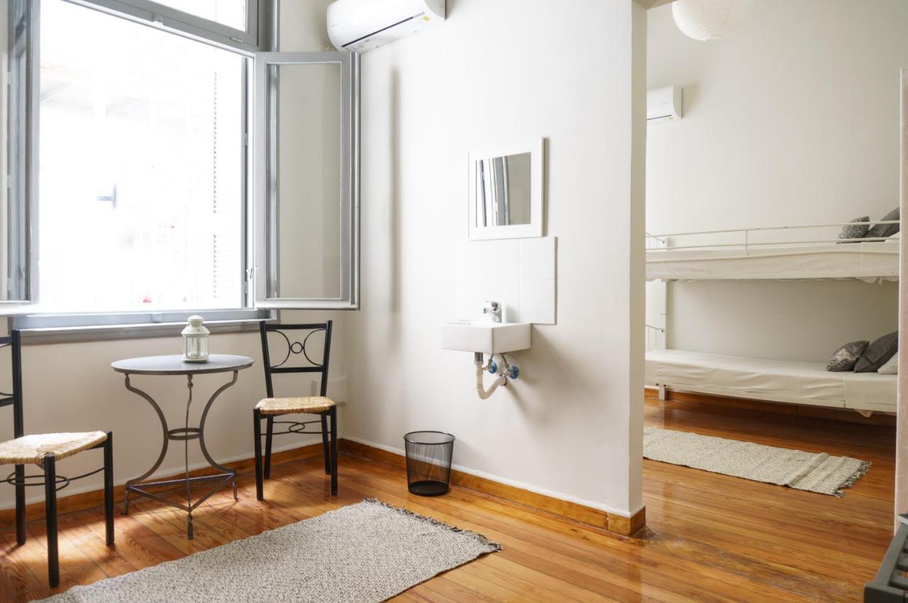 Dioskouros Hostel Athens Ngoại thất bức ảnh