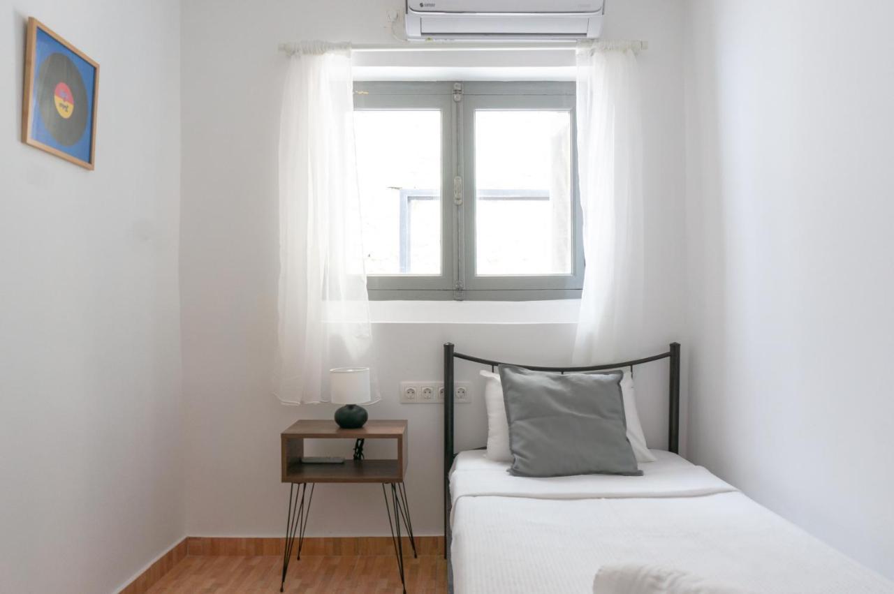 Dioskouros Hostel Athens Ngoại thất bức ảnh