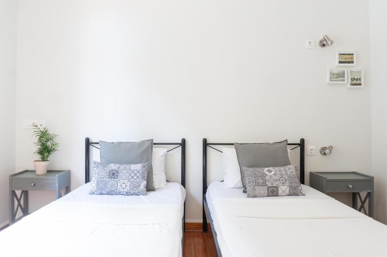 Dioskouros Hostel Athens Ngoại thất bức ảnh