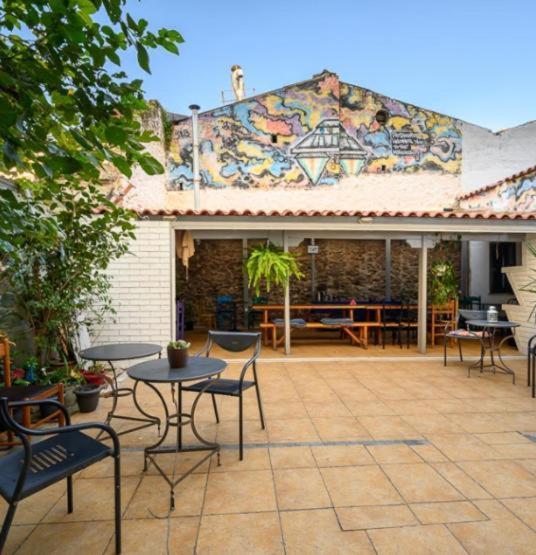 Dioskouros Hostel Athens Ngoại thất bức ảnh